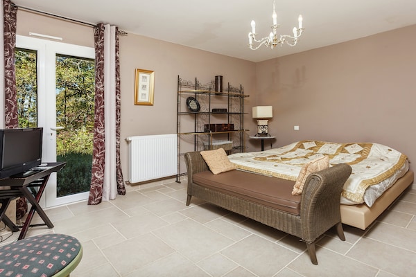 Foto van Villa in Cazals met zwembad en meer in de buurt - Vakantiehuis in Cazals - BedRoom