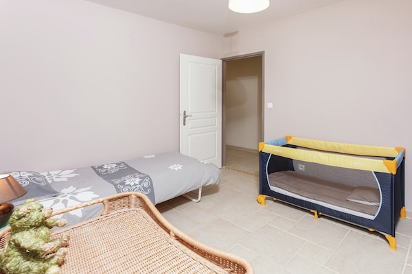 Foto van Villa in Cazals met zwembad en meer in de buurt - Vakantiehuis in Cazals - BedRoom