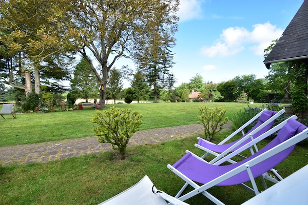 Foto van Saint-Sauveur Schuilplaats - Vakantiehuis in St Sauveur Lendelin - TerraceBalcony