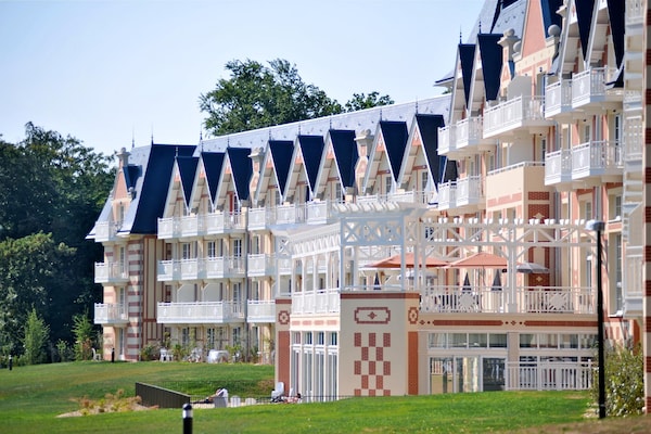 Foto van Bagnoles Escape nabij natuurpark - Vakantiehuis in Bagnoles de l'Orne Normandie - ExteriorSummer