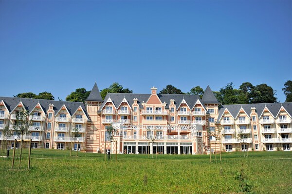 Foto van Bagnoles Escape nabij natuurpark - Vakantiehuis in Bagnoles de l'Orne Normandie - ExteriorSummer