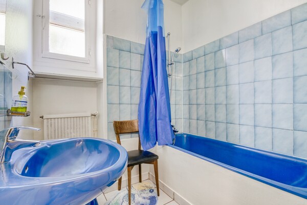 Foto van Cottage in Pontgibaud bij Volcano Park - Vakantiehuis in PONTGIBAUD - BathRoom