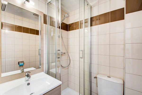 Foto van Appartement met 3 slaapkamers en plaats voor 8 personen - BathRoom