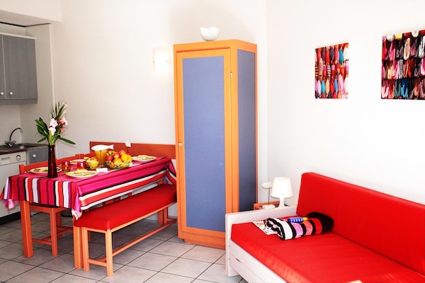 Foto van Appartement voor 2 personen vlakbij zee - Vakantiehuis in Saint-Cyprien - LivingRoom