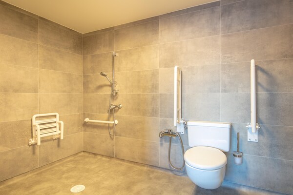 Foto van Appartement met 1 slaapkamer voor 6 personen in Doucy - BathRoom