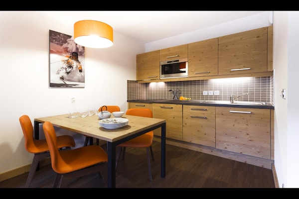 Foto van Chalet in Frankrijk met Spa en Zwembad - Vakantiehuis in St Martin de Belleville - Kitchen