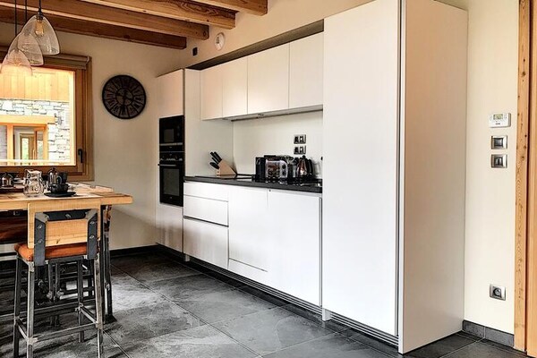 Foto van Chalet in Caseblanche met sauna en skilift - Vakantiehuis in LES BELLEVILLE - Untagged