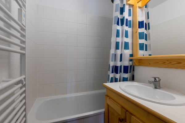 Foto van Appartement in Frankrijk bij Skigebied & Centrum - Vakantiehuis in Saint-Sorlin-d´Arves - BathRoom
