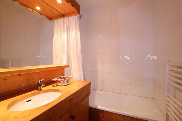 Foto van LICHT EN WARM APPARTEMENT, MERIBEL LABEL - Vakantiehuis in LES ALLUES - Untagged