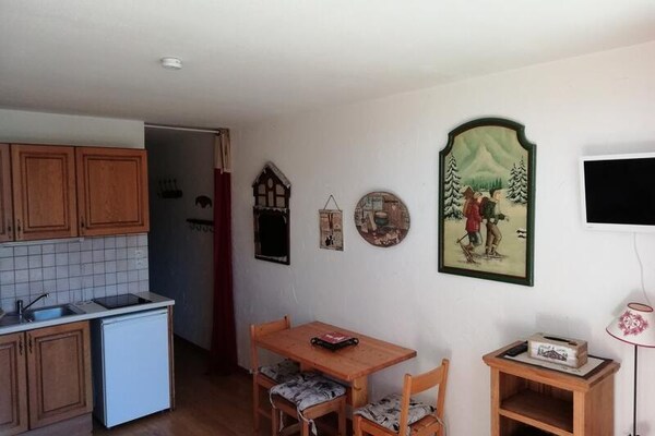 Foto van Aangename studio voor 2 personen, ideaal gelegen, vlakbij de pistes en het winkelcentrum - Untagged