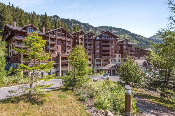Foto van Berguitzicht vakantiehuis met balkon voor 8 - Vakantiehuis in Flaine - ExteriorSummer
