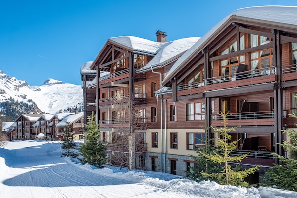 Foto van Berguitzicht vakantiehuis met balkon voor 8 - Vakantiehuis in Flaine - ExteriorWinter