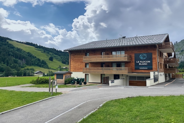 Foto van Appartement in La Chapelle bij Skilift - Vakantiehuis in la Chapelle dabondance - ExteriorSummer