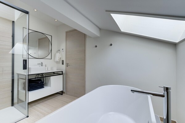 Foto van Elegant ski-in chalet in Chamonix - Vakantiehuis in Chamonix-Mont-Blanc - BathRoom