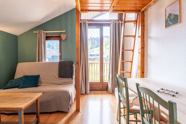 Foto van Appartement in Morillon bij Skigebied - Vakantiehuis in Morillon - LivingRoom