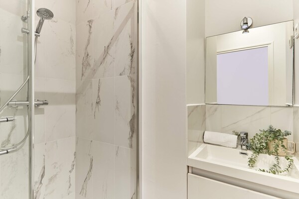 Foto van Prachtig appartement met 2 slaapkamers in het centrum van Parijs - Untagged