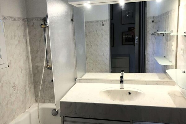 Foto van Appartement in Sanary bij het strand - Vakantiehuis in SIX FOURS LES PLAGES - 