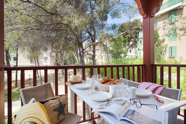 Foto van Appartement in Cavalaire bij zandstrand - Vakantiehuis in Cavalaire sur Mer - TerraceBalcony