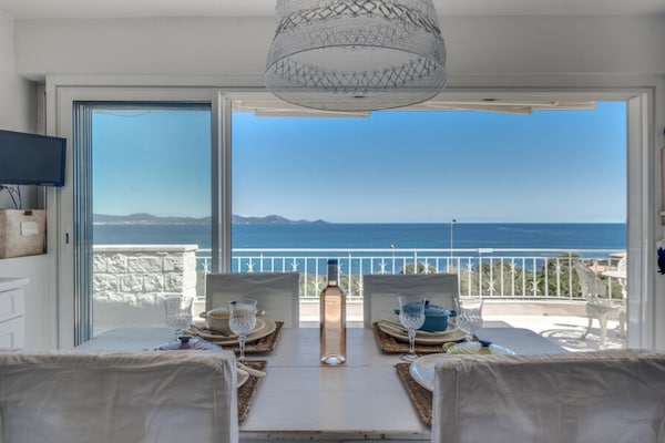 Foto van Villa in Les Issambres bij de Zee - Vakantiehuis in Les Issambres - TerraceBalcony