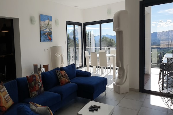 Foto van Villa in Lorgues met privézwembad - Vakantiehuis in Lorgues - LivingRoom