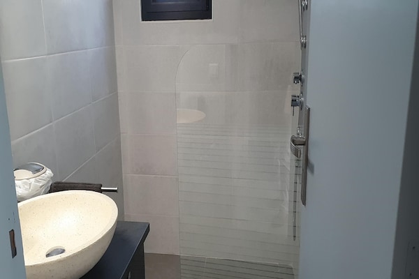 Foto van Villa in Lorgues met privézwembad - Vakantiehuis in Lorgues - BathRoom
