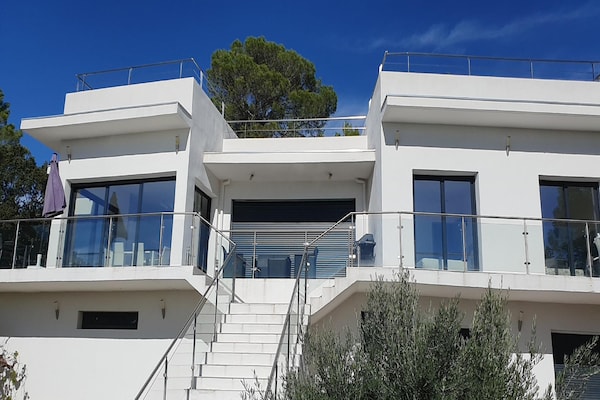 Foto van Villa in Lorgues met privézwembad - Vakantiehuis in Lorgues - ExteriorWinter