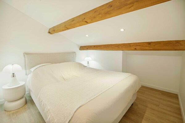 Foto van Licht appartement - AC- 2P - Centrum van St Tropez - BedRoom