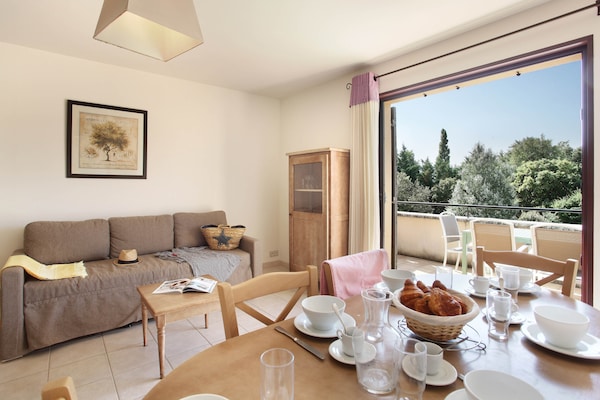 Foto van Appartement in Bonnieux bij Lavendelvelden - Vakantiehuis in BONNIEUX - DiningRoom