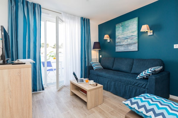 Foto van Gezellig appartement in Bois de la Chaise - Vakantiehuis in Noirmoutier en l'Ile - LivingRoom