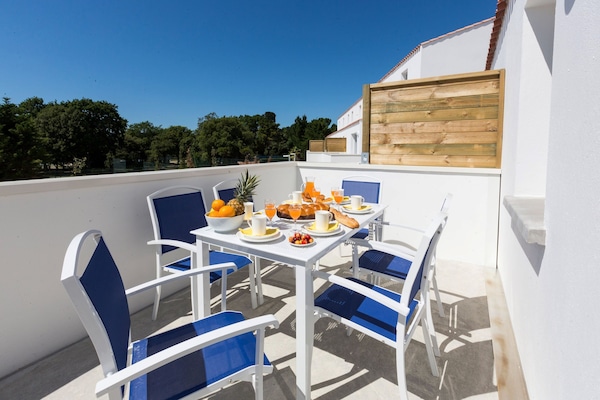 Foto van Gezellig appartement in Bois de la Chaise - Vakantiehuis in Noirmoutier en l'Ile - TerraceBalcony