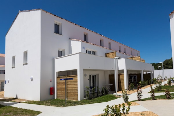 Foto van Gezellig appartement in Bois de la Chaise - Vakantiehuis in Noirmoutier en l'Ile - ExteriorSummer