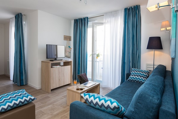 Foto van Gezellig appartement in Bois de la Chaise - Vakantiehuis in Noirmoutier en l'Ile - LivingRoom