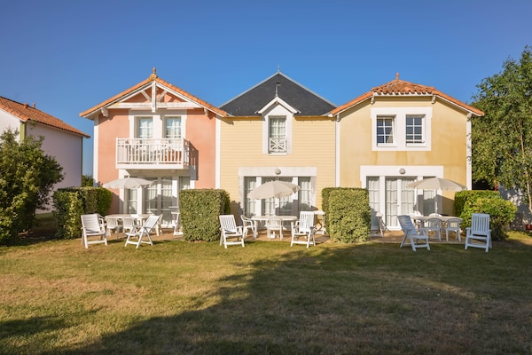 Foto van Bourgenay Flat nabij de kusthellingen - Vakantiehuis in Talmont Saint Hilaire - GardenSummer