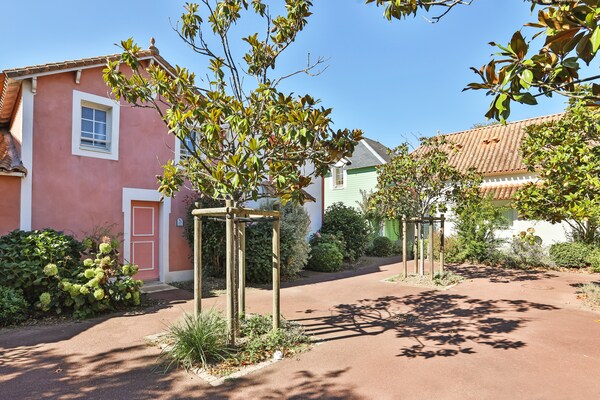 Foto van Bourgenay Flat nabij de kusthellingen - Vakantiehuis in Talmont Saint Hilaire - ExteriorSummer