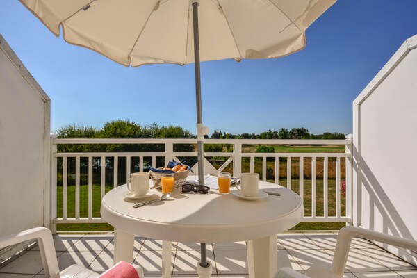 Foto van Bourgenay Flat nabij de kusthellingen - Vakantiehuis in Talmont Saint Hilaire - TerraceBalcony