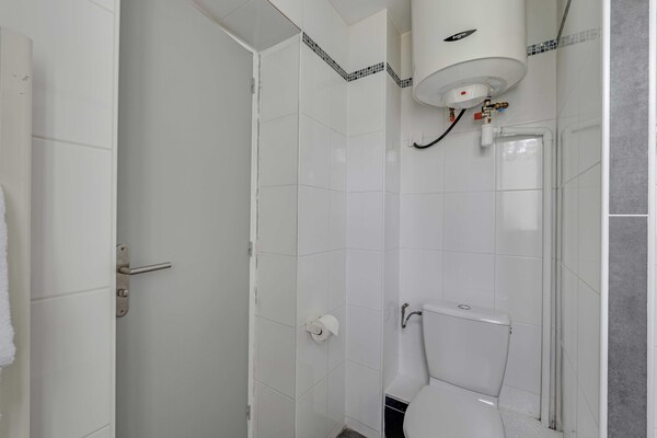 Foto van Intimiste studio – 2P – Malakoff - Vakantiehuis in Malakoff - BathRoom