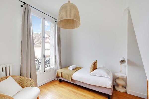 Foto van Huis met tuin - 4BR-7P- Asnières-sur-Seine - Vakantiehuis in Asnières-sur-Seine - BedRoom