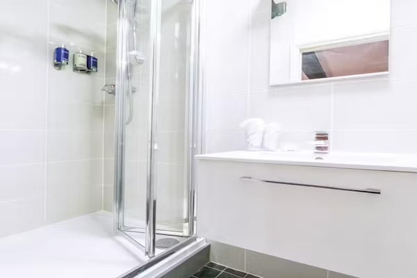 Foto van Boshuis in het centrum van het Forest of Dean - Vakantiehuis in Coleford - BathRoom