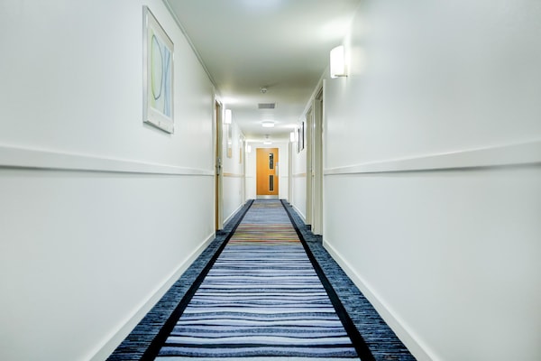 Foto van Belvilla Crewe City Centre Hotel Tweepersoonskamer - Indoor