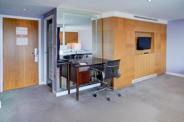 Foto van Belvilla Crewe City Centre Hotel Tweepersoonskamer - ParkFacilities