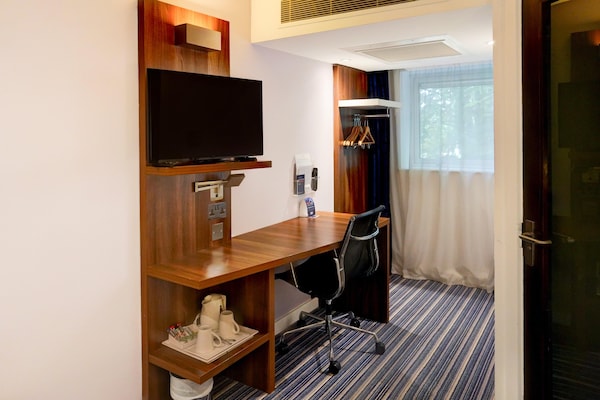 Foto van Belvilla Crewe City Centre Hotel Tweepersoonskamer - ParkFacilities