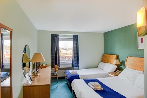 Foto van Belvilla Aberdeen Bridge Of Don Exhibition Centre - Standaard familie van 3 - BedRoom