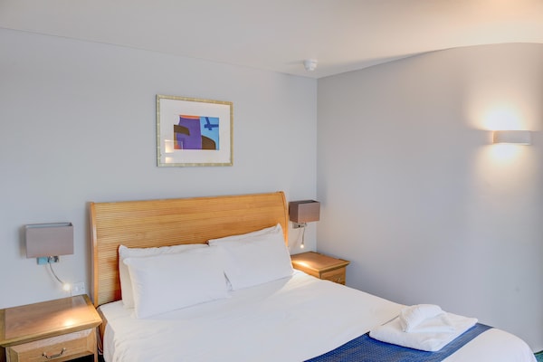 Foto van Belvilla Aberdeen Bridge Of Don Exhibition Centre - Standaard familie van 3 - BedRoom