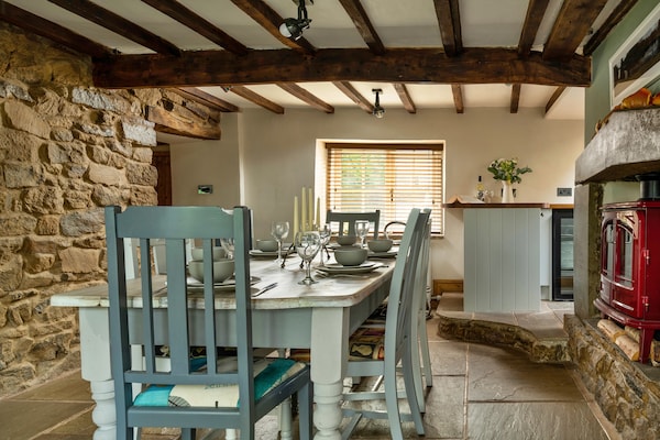 Foto van Cottage in Buxton bij Peak District Trails - Vakantiehuis in Buxton - DiningRoom