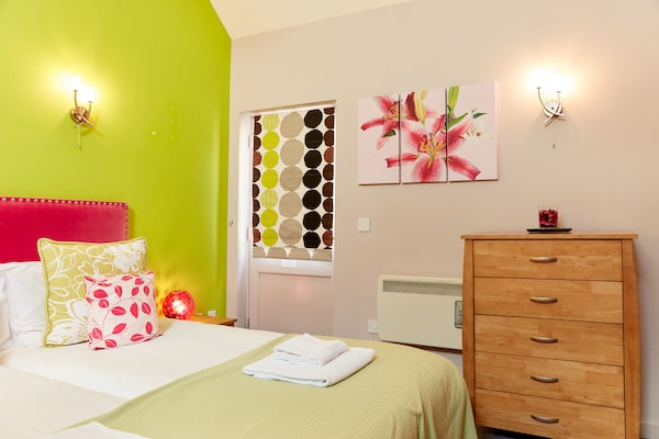 Foto van Mooi huisje in een landelijke ontsnapping, Geen storting - BedRoom