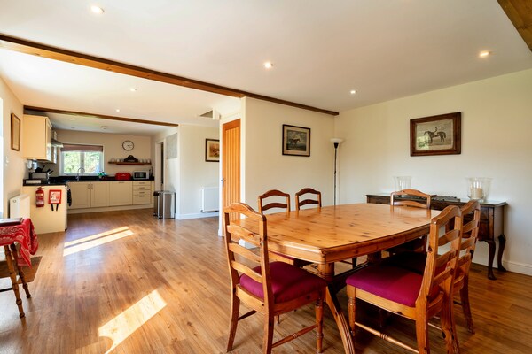 Foto van Vakantiehuis bij New Forest Park - Vakantiehuis in Barton Stacey - DiningRoom