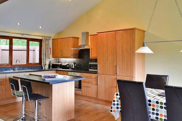 Foto van Bungalow in Bovey Tracey met Bubbelbad - Vakantiehuis in Bovey Tracey - Kitchen