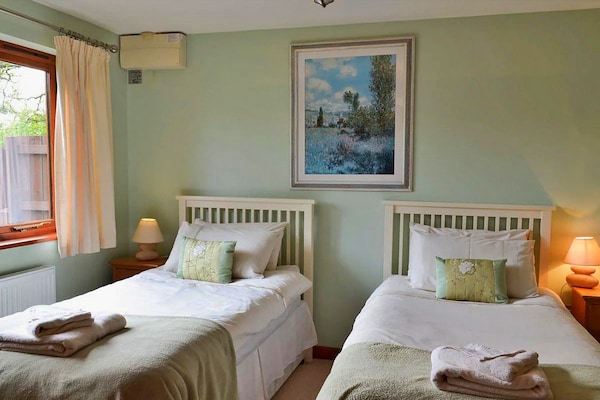 Foto van Bungalow in Bovey Tracey met Bubbelbad - Vakantiehuis in Bovey Tracey - BedRoom
