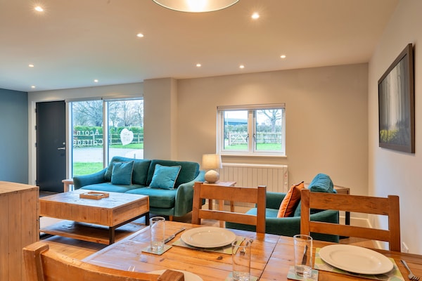 Foto van Cottage in Engelse Bos met Privétuin - Vakantiehuis in Dorsington - DiningRoom