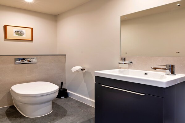 Foto van Cottage in Engelse Bos met Privétuin - Vakantiehuis in Dorsington - BathRoom